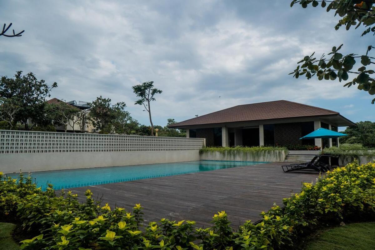 Sadana I22 Ciputra Beach Resort Near Tanah Lot Selemadeg Exterior foto